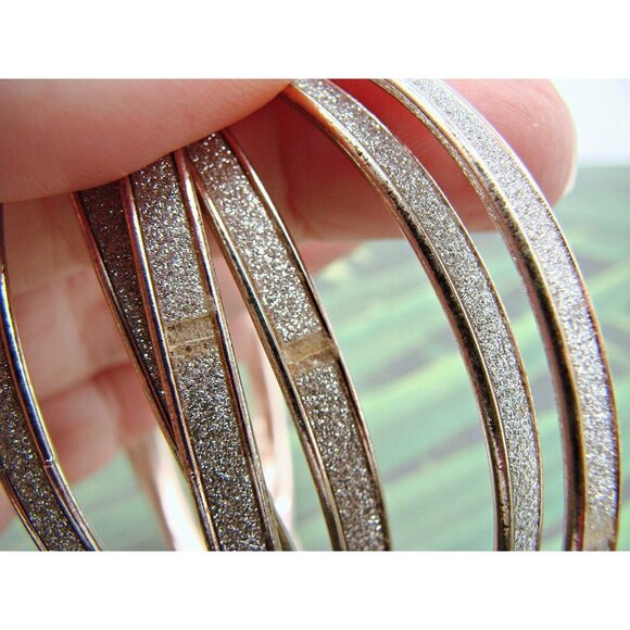 Steve Madden Glitter Design Six Interlocking Bangle Bracelets Gold-Tone 1 Piece - Picture 6 of 11